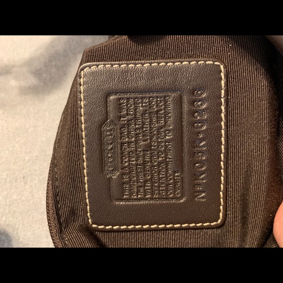 Coach shoulder bag, chocolate brown with Cs - Picture 3 of 5